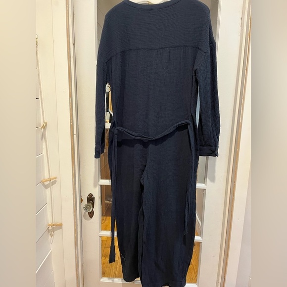Simons Vision Navy Crinkled Cotton Jumpsuit - Size L - Picture 9 of 12